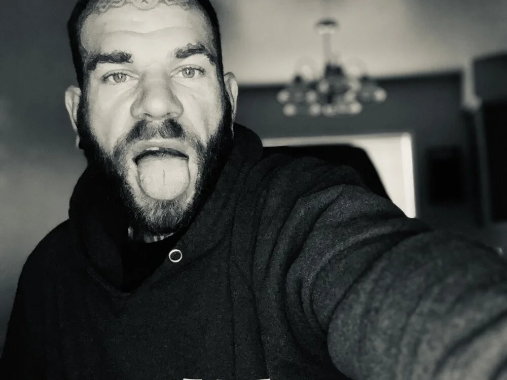 BlueCollarTattoos Obrolan XXX Offline