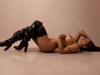 Model charlotte_stevenss_