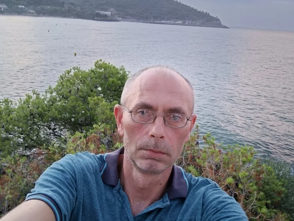 BesterJunge45 offline XXX-chat