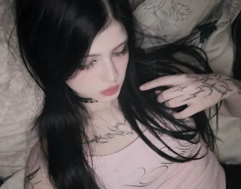 Kiss_Me_Kessy's Offline XXX Chat