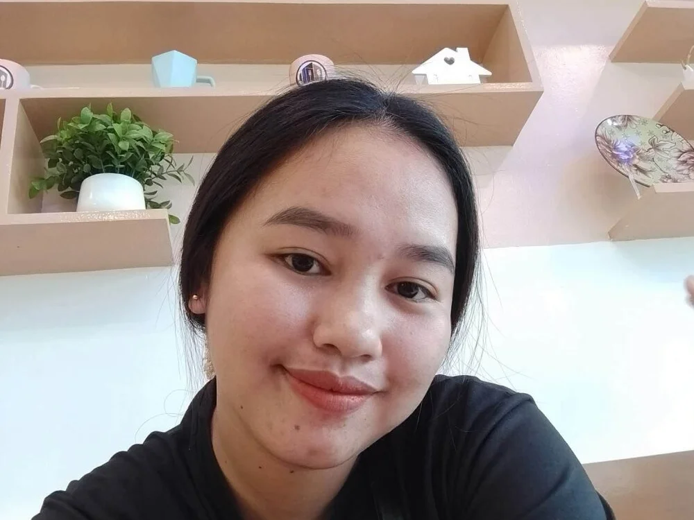 Cloudette_17 Obrolan XXX Offline