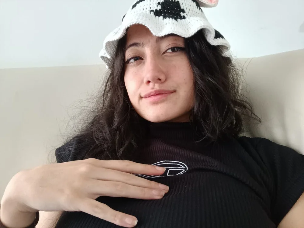 awesome_Emily_ offline chatrum