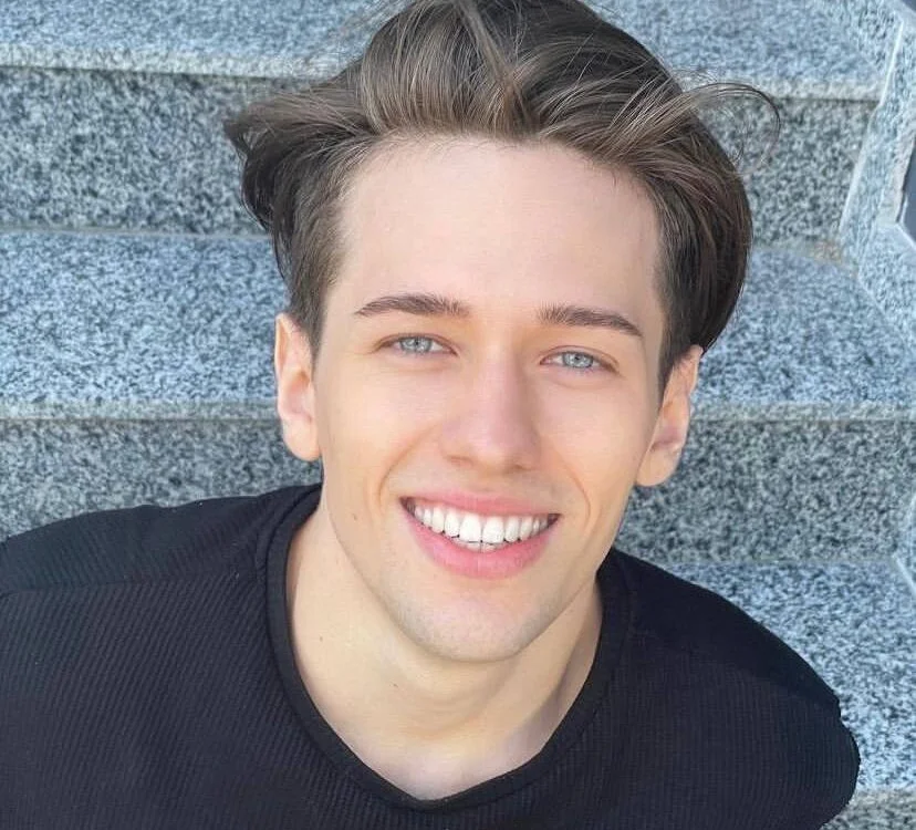 tommyjoyer Adlı Modelin Çevrimdışı XXX Sohbeti