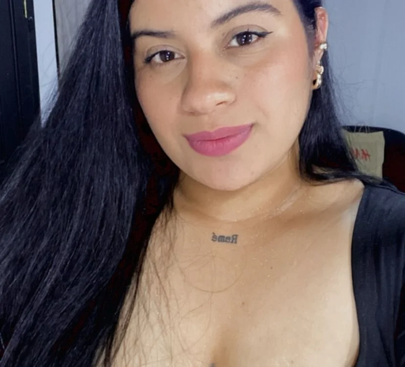 Ashly_canela offline chatrum