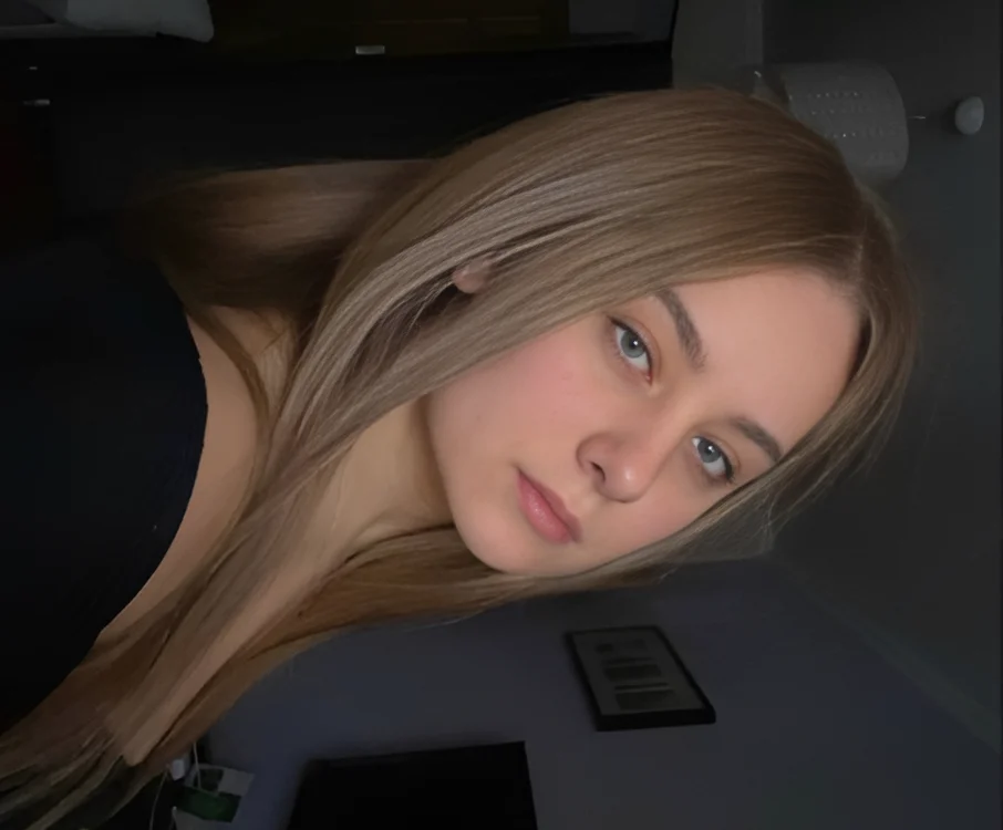 AudreyDredge's Offline Chat Room