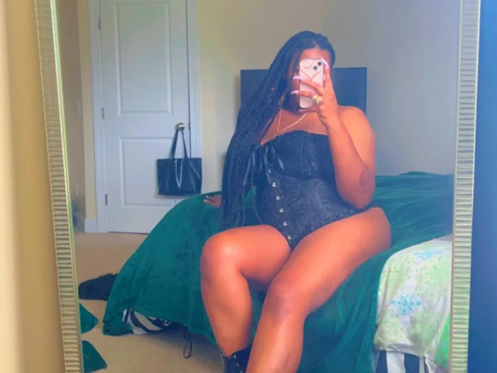 Chat XXX offline de GoddessHotCoCo