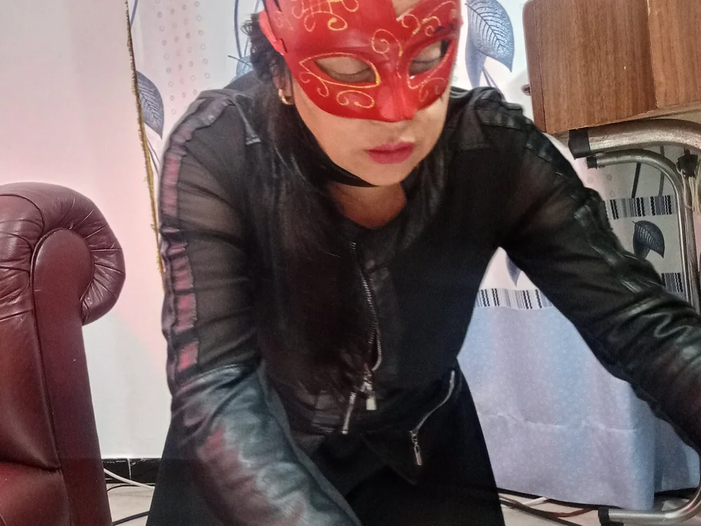 Meganmestar's Offline Chat Room