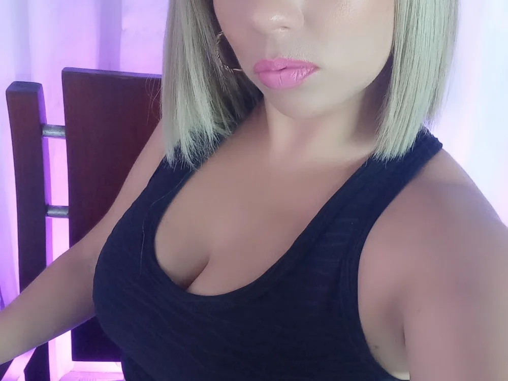 bdsm_submission_master's Offline XXX Chat