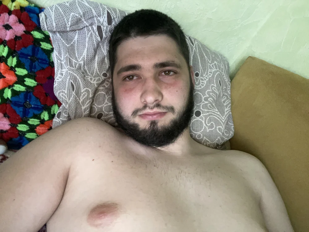 4eloVeksHyeM's Offline Chat Room