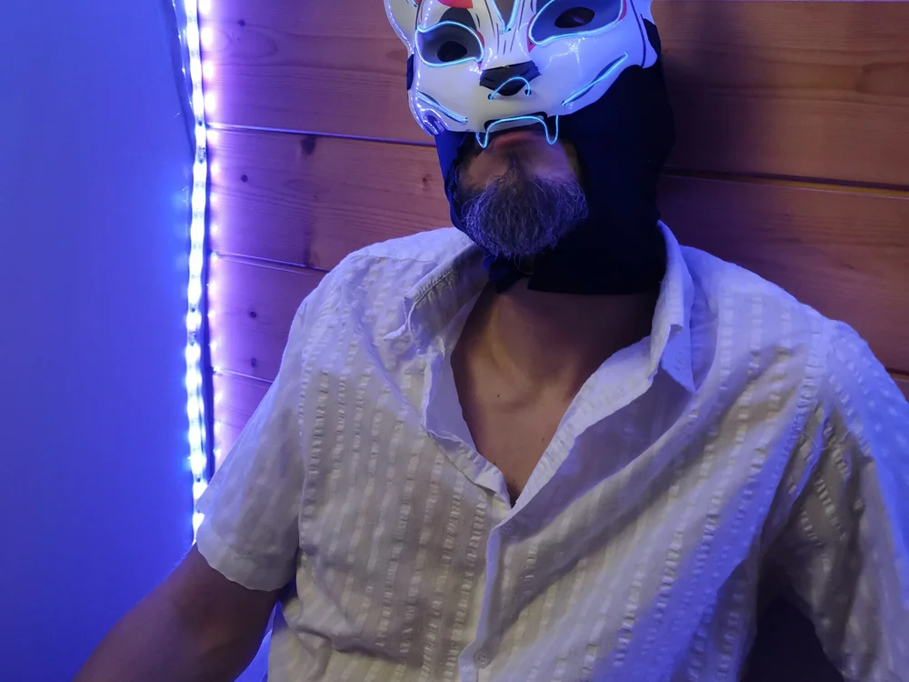 SilentLust36's Offline Chat Room