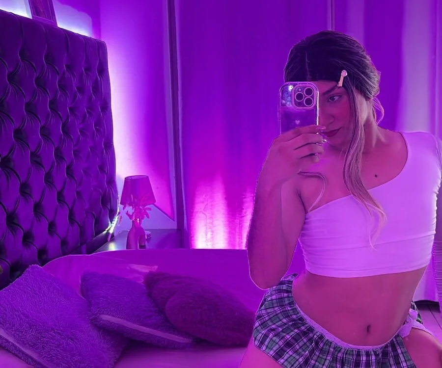 Chatroom XXX hors ligne de BellaRoge
