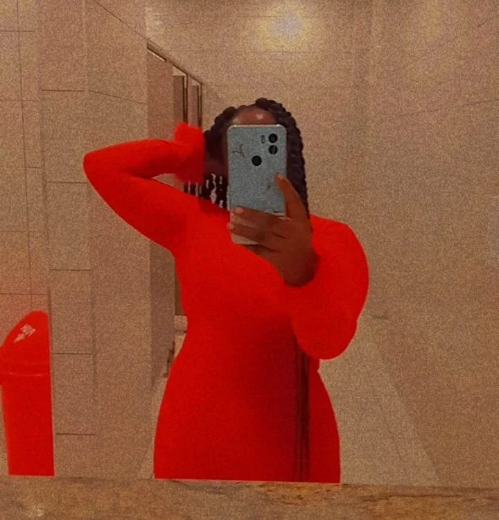 _c_herri_e's Offline Chat Room