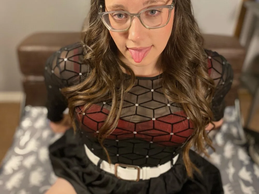 Mommasaurrex's Offline XXX Chat