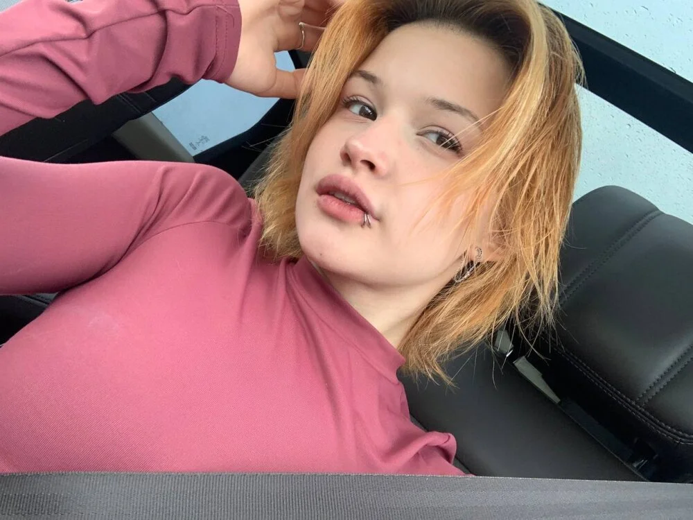 Czat XXX offline – BlytheBenny