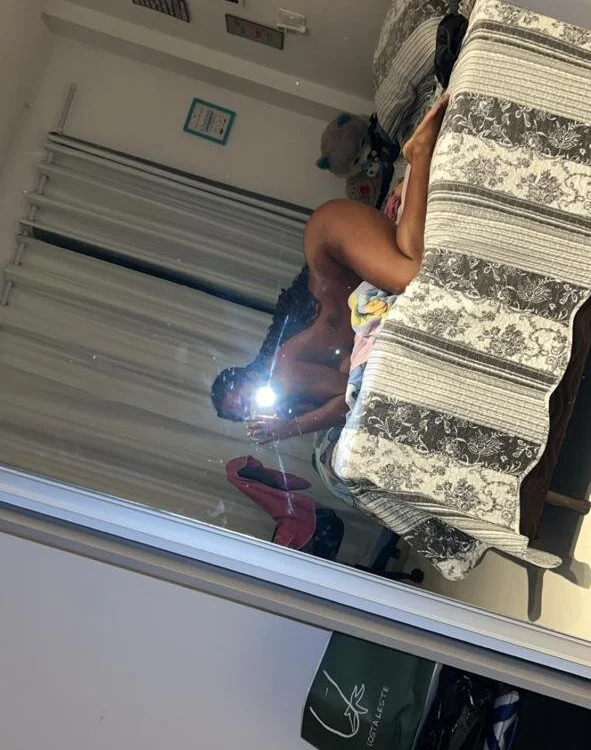 Channelsmith23's Offline XXX Chat