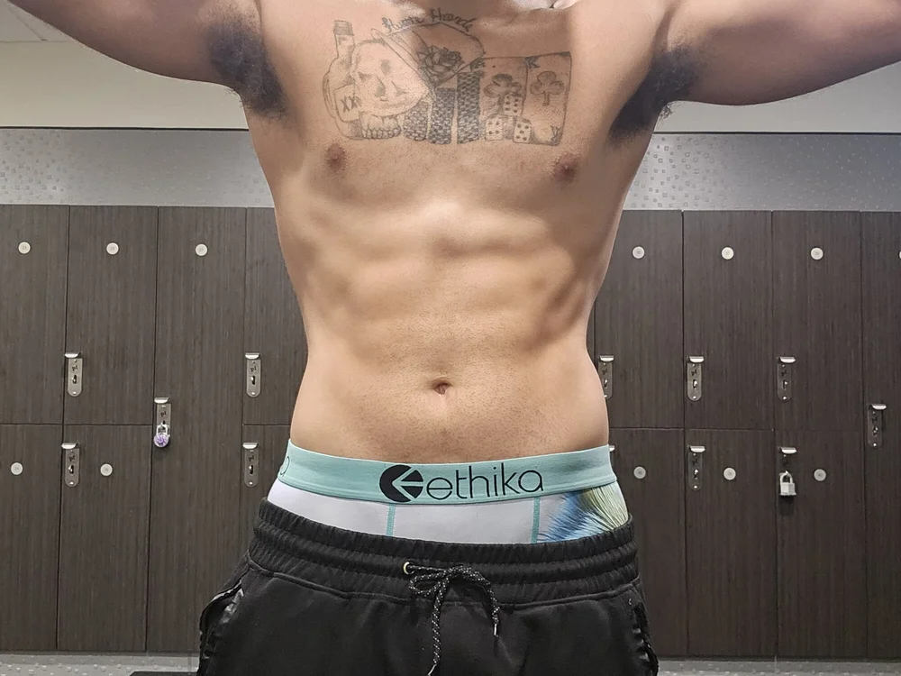 Bustinnuts69 Offline XXX Chat