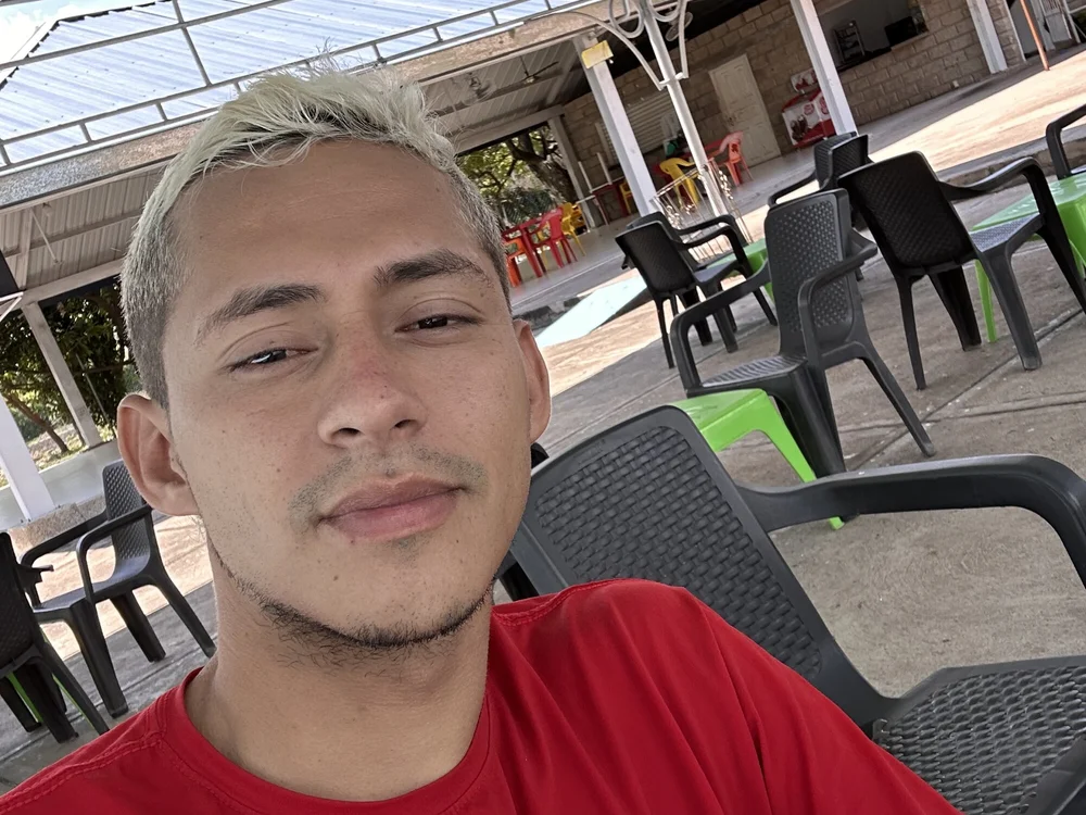 Chat +18 off-line de Boy-hot_