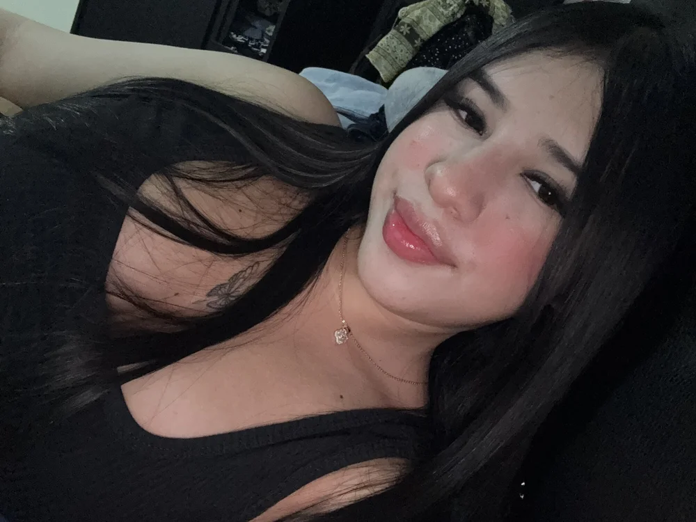 Jade_Odette's Offline XXX Chat