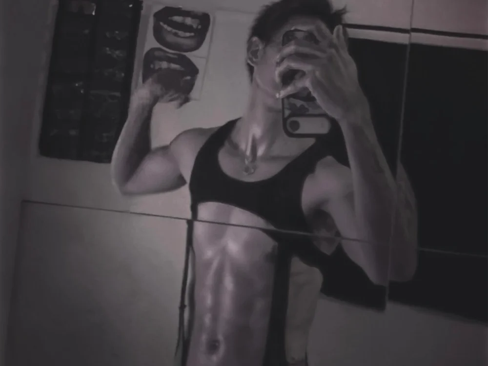 HORNY_RYU 离线XXX聊天