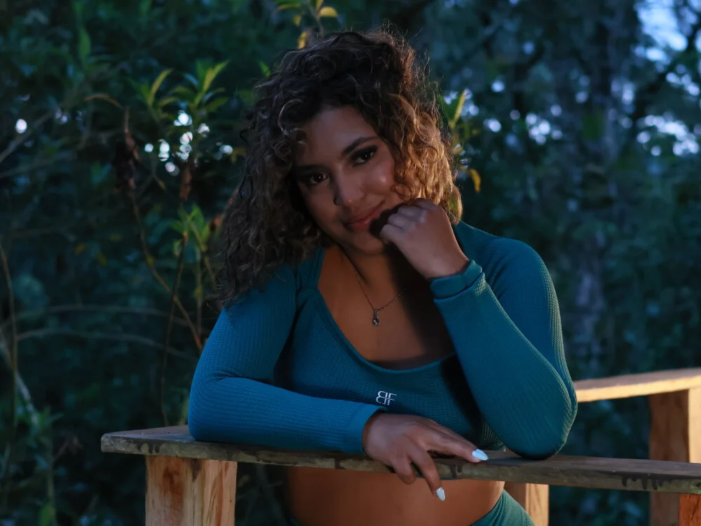 Grecia_Miller_n Offline XXX chat