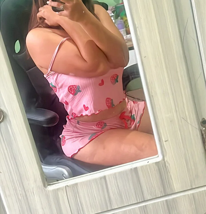 girlcutelov's Offline XXX Chat