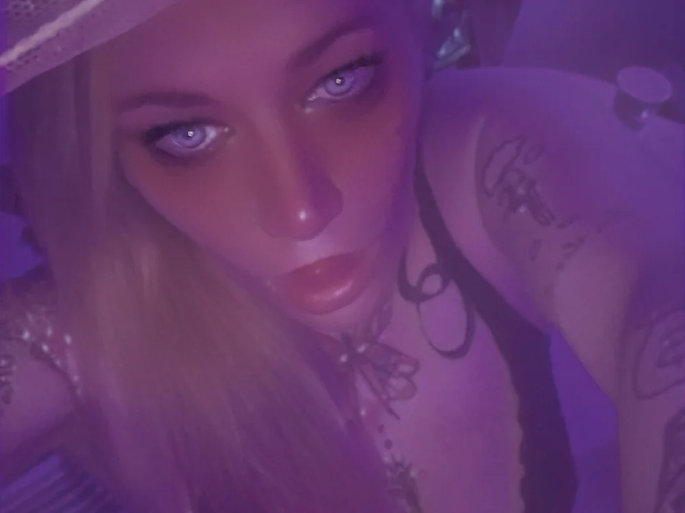 FloridaBabyDoll's most recent online preview