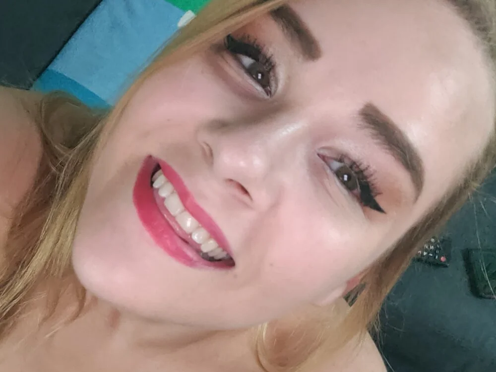 Kellylynn69 Chat XXX offline