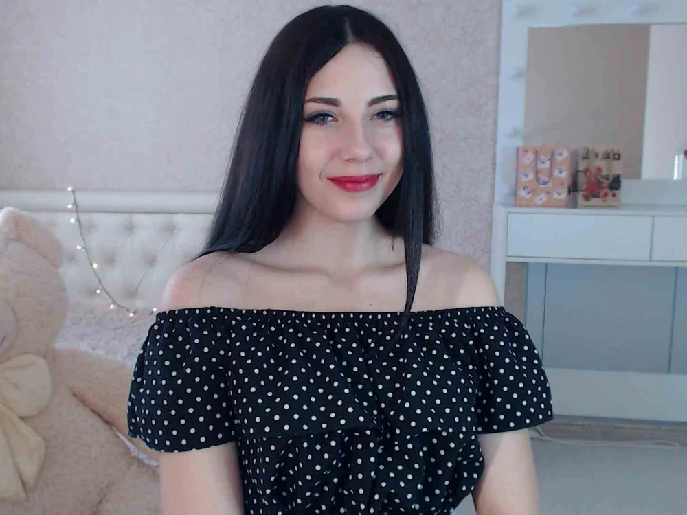 CassieLi87's Offline XXX Chat