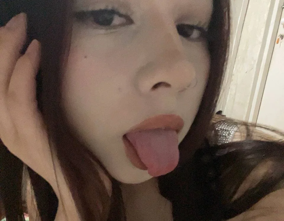 SunnGlasper offline chatrum