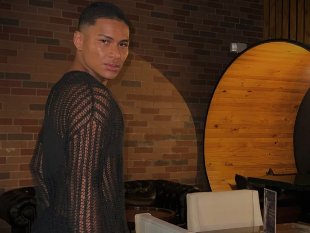 แชท XXX ออฟไลน์ของ mike-miller_