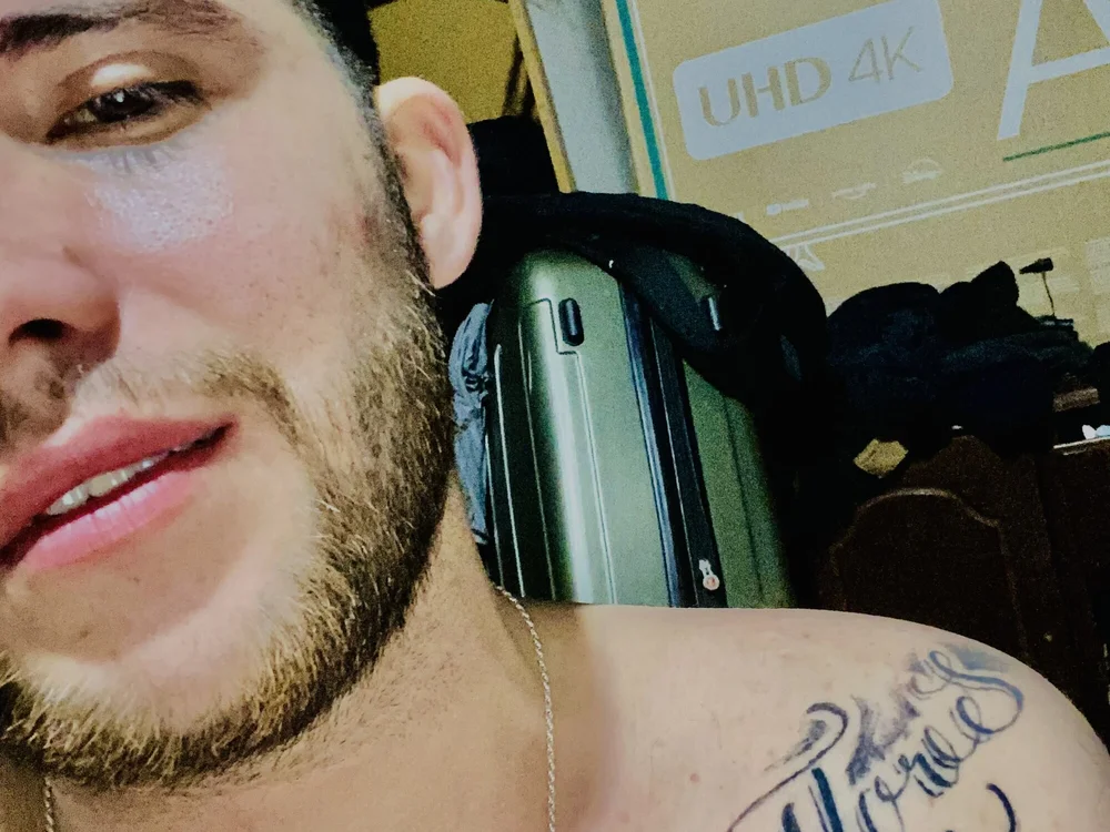 Victor6951 offline XXX-chat