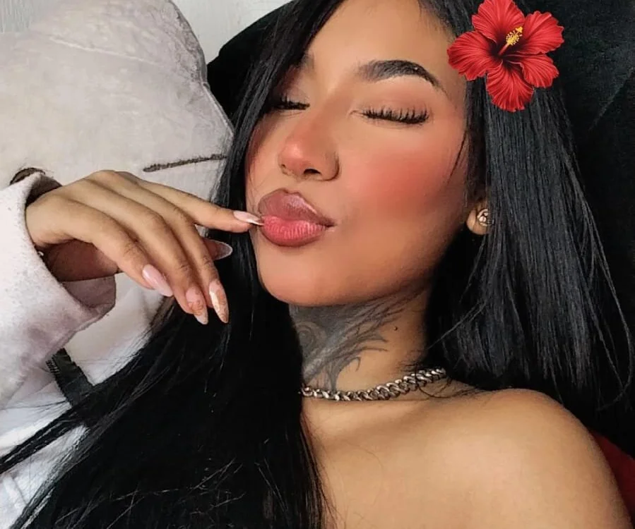 hanna_hayashi_ Offline XXX-chat