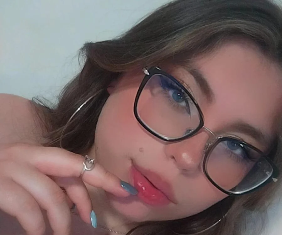 Ginny_Pink's Offline Chat Room