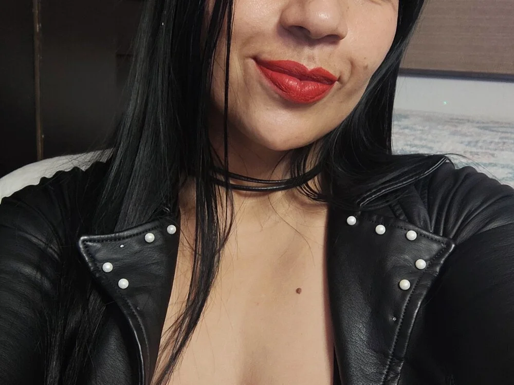 Shadday_Liior Offline XXX Chat