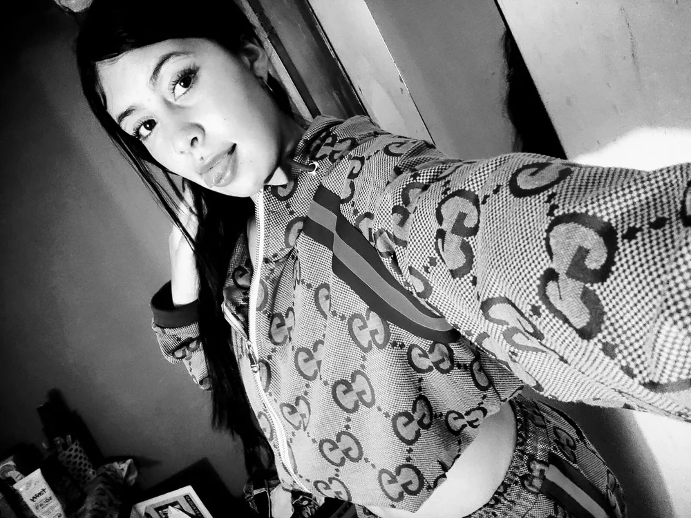 elif_acostaのオフラインXXXチャット
