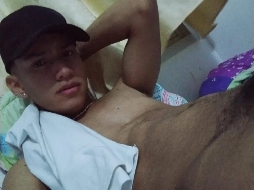 Macho_Dom 오프라인 XXX 채팅