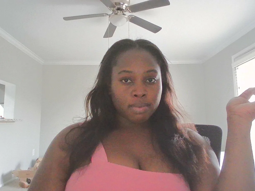 YummyCookiee cam model