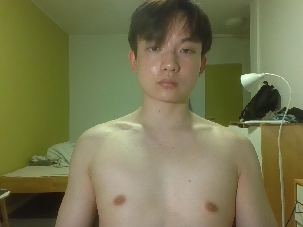 shun19190's Offline XXX Chat