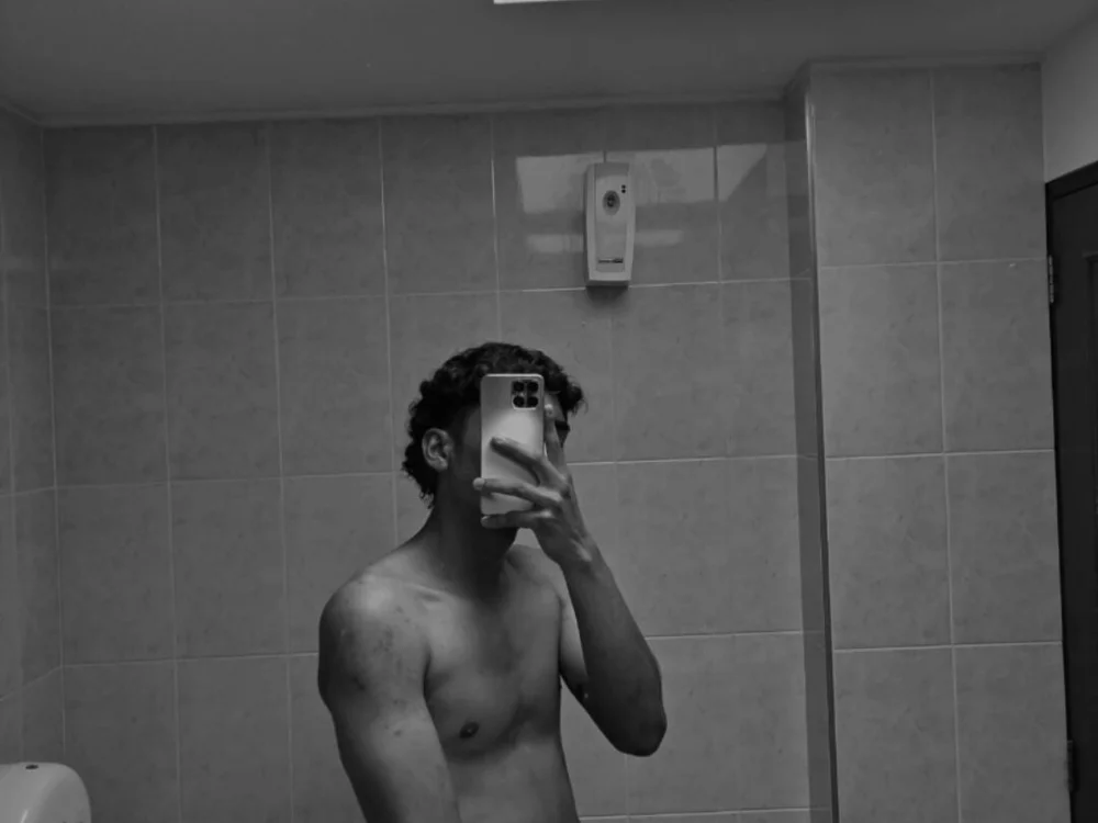 ห้องแชทออฟไลน์ของ hotboy_zz