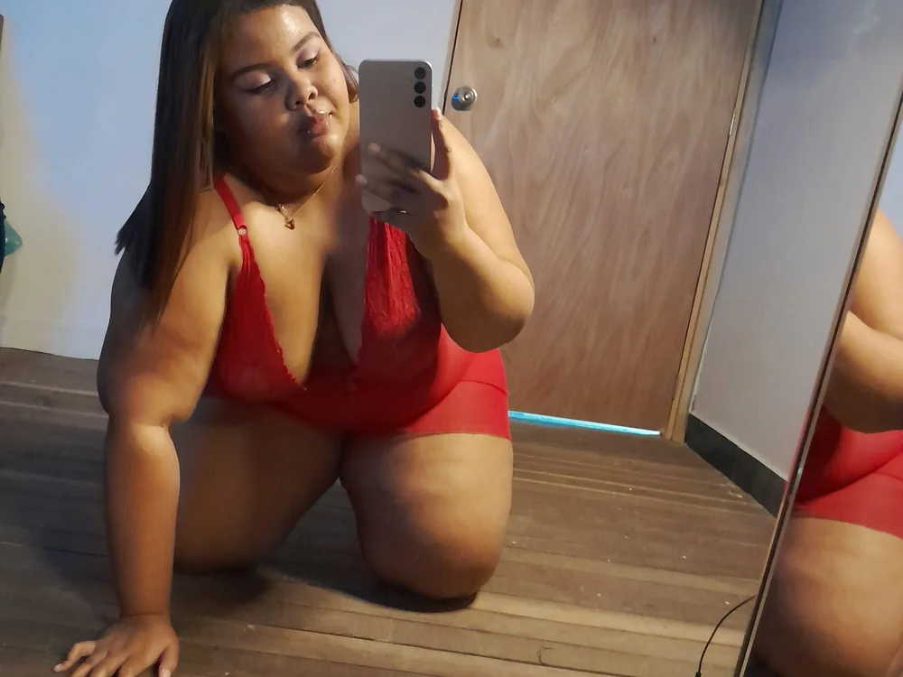 alyssonthomas' Offline Chat Room