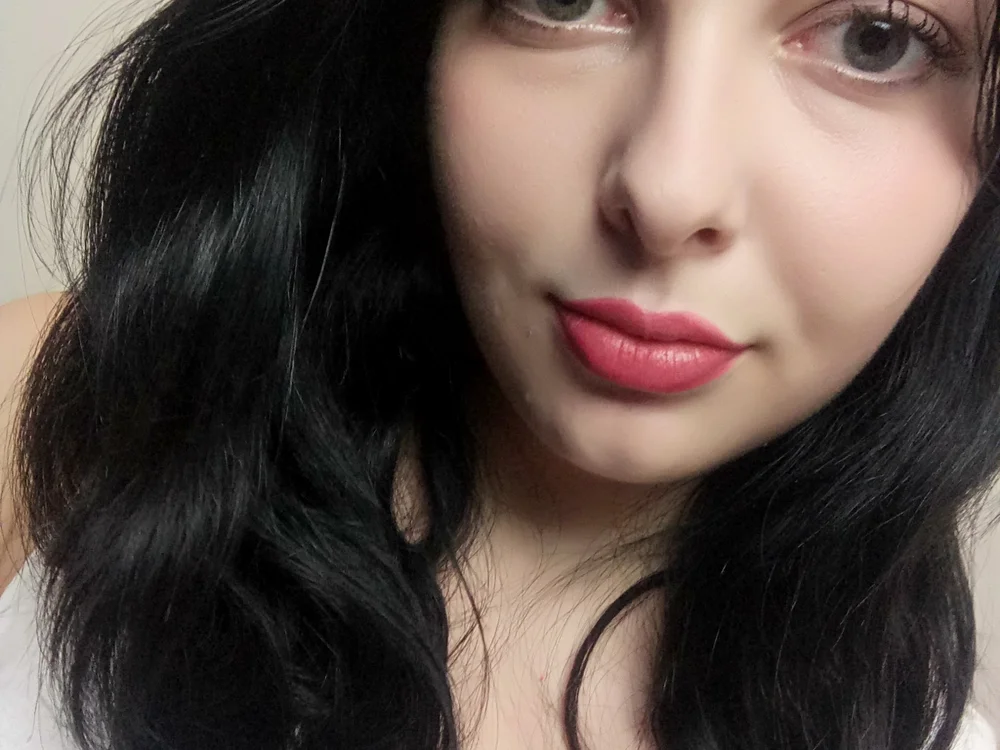 Offline chatovací místnost Monica_Sweet