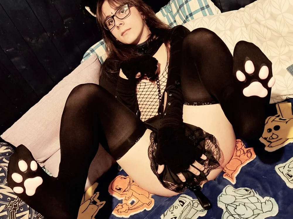 SashaTh3Femboy offline chatrum