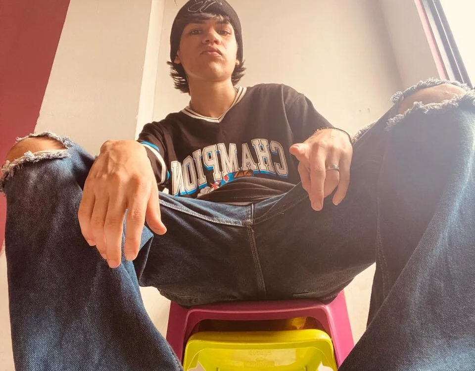 Diamond_twink Adlı Modelin Çevrimdışı XXX Sohbeti