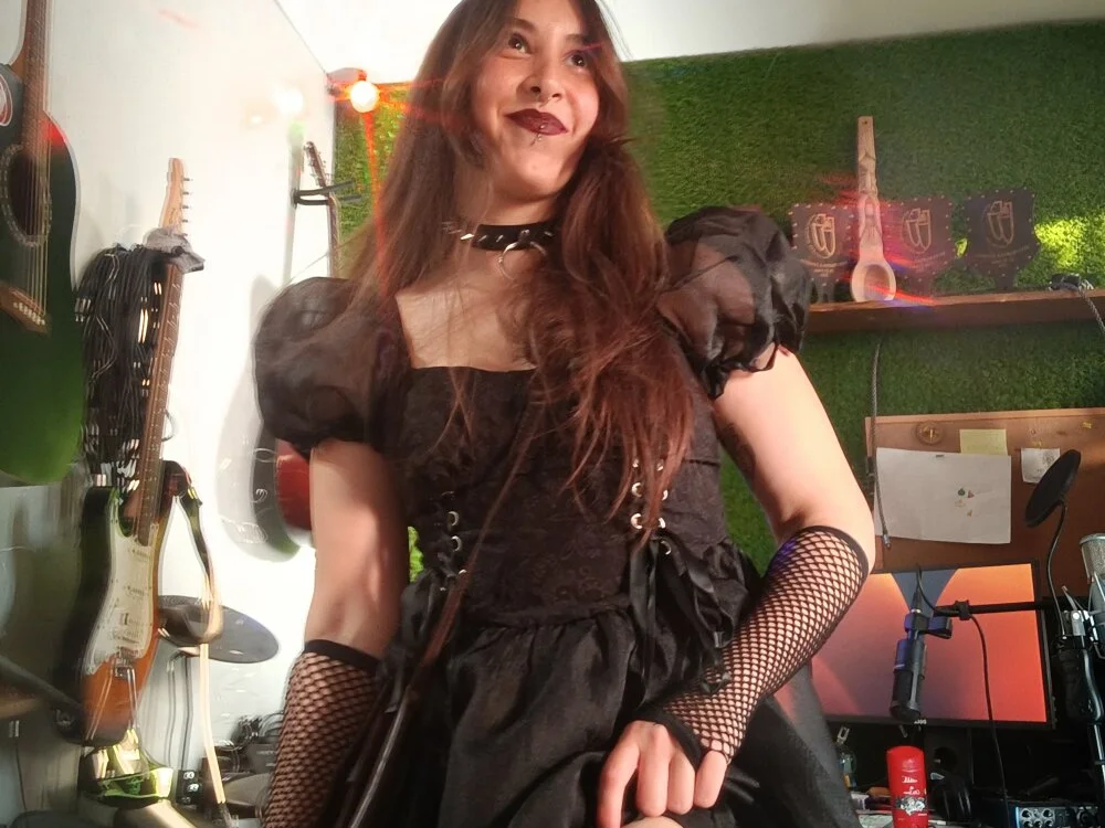 LelianaHazel: офлайн-секс-чат