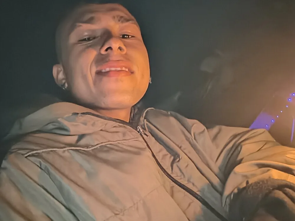 Rojasyer offline XXX-chat