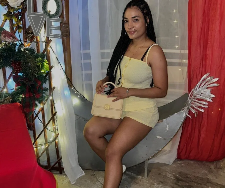 _zendy_love_'s Offline XXX Chat