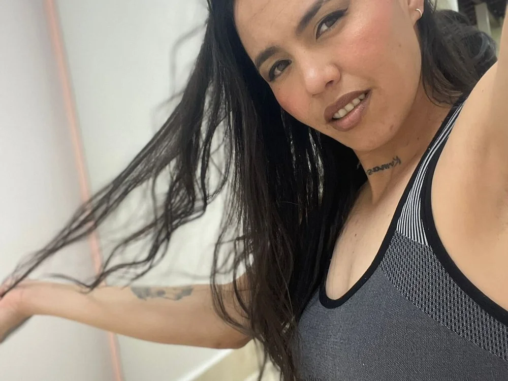 LindsayBlaze offline chatrum