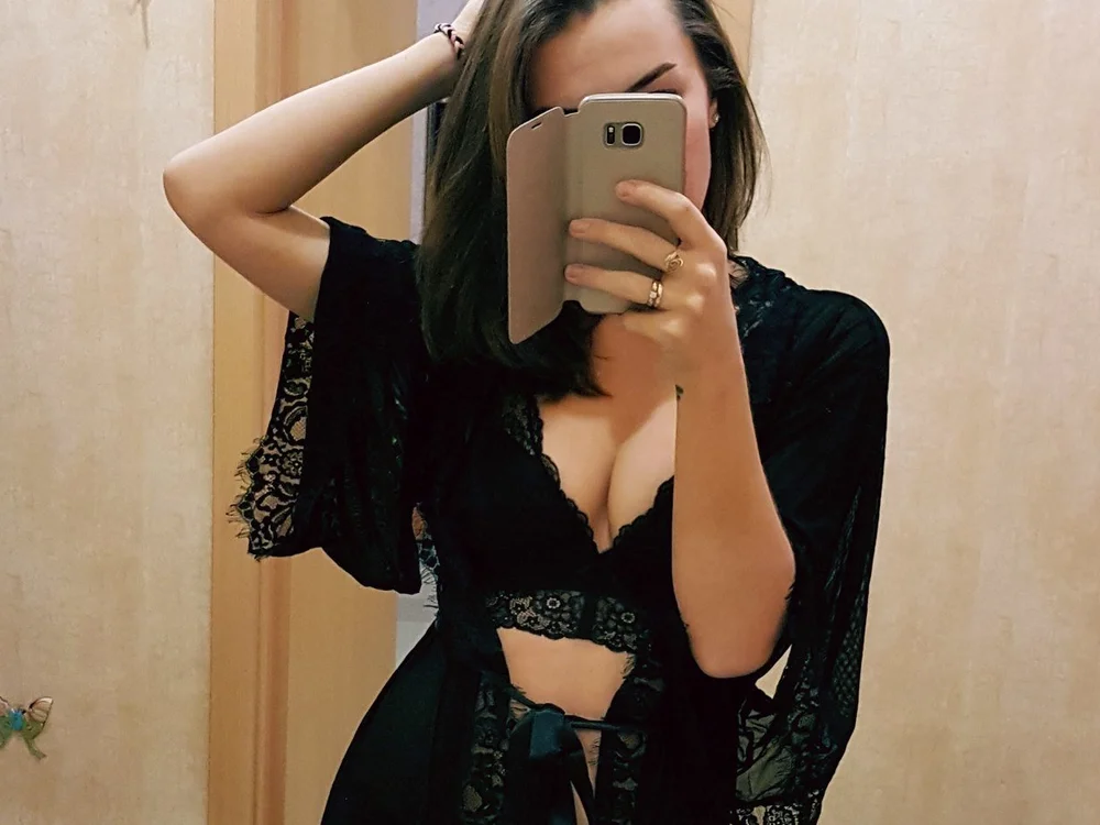 VikiSecret offline chatrum