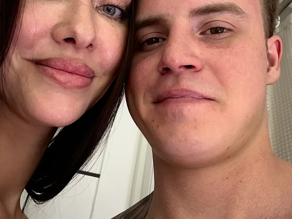 andre_canvass Chat XXX offline