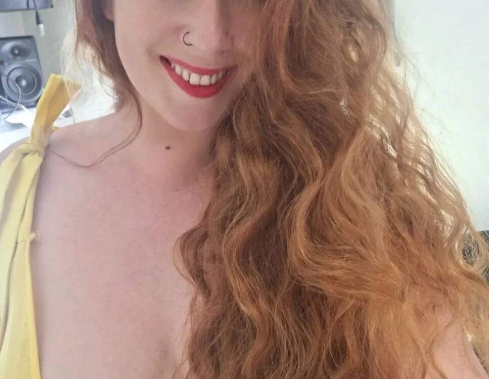 BustyCheatingAriel's Offline XXX Chat